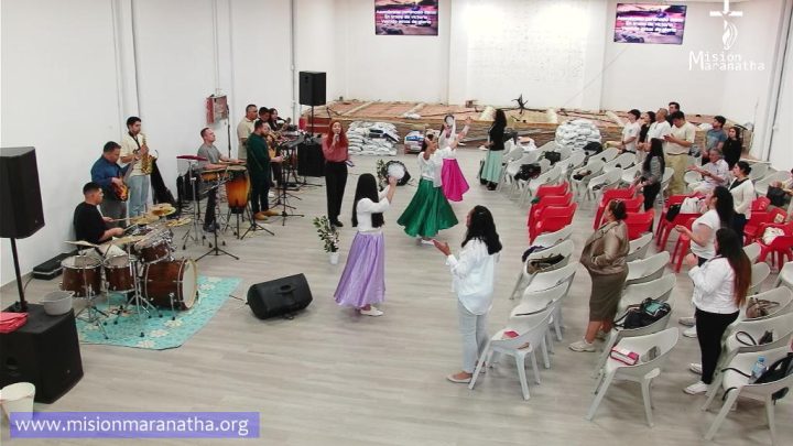 Dejando de lado manto y tomando la toalla – Pr. Osvaldo Perez – 11/05/2025